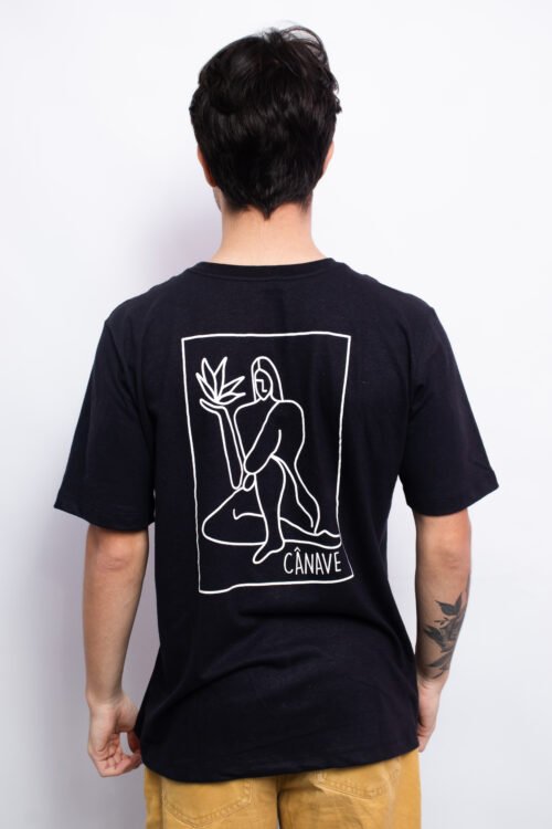 mãe terra preto 05 (enzo) Camiseta Mãe Terra