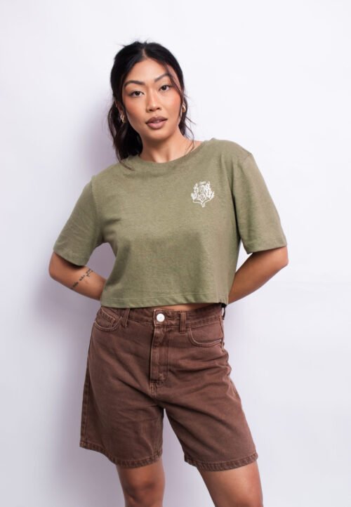 mãe terra sentada verde 04 (karyn) Cropped Mãe Terra - Verde