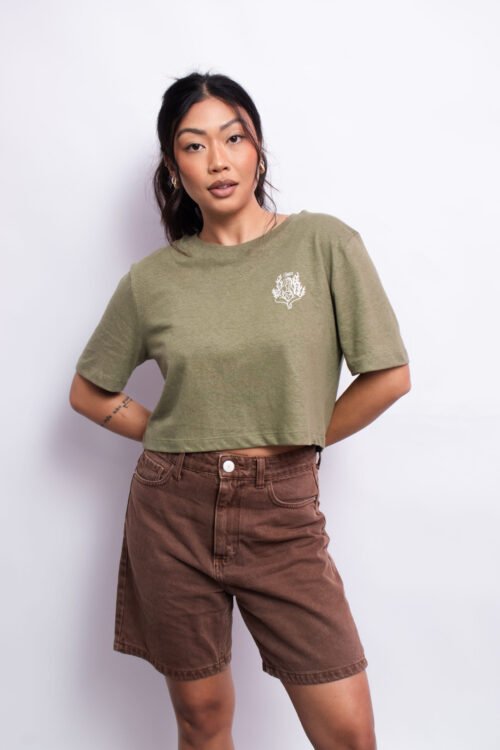 mãe terra sentada verde 04 (karyn) Cropped Mãe Terra